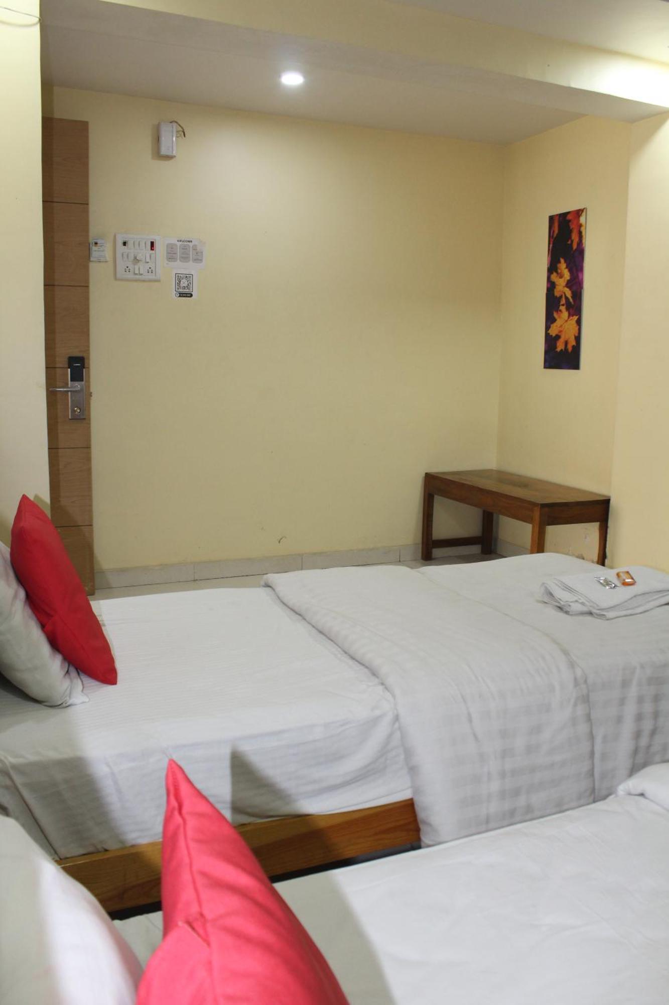 Hotel Shivrai Pen Εξωτερικό φωτογραφία