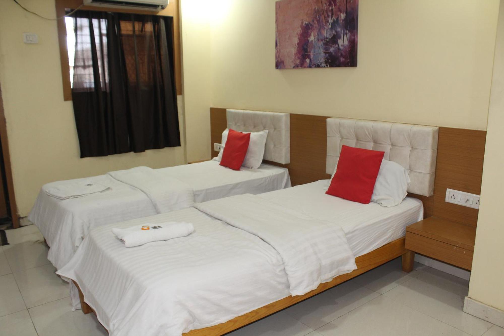 Hotel Shivrai Pen Εξωτερικό φωτογραφία
